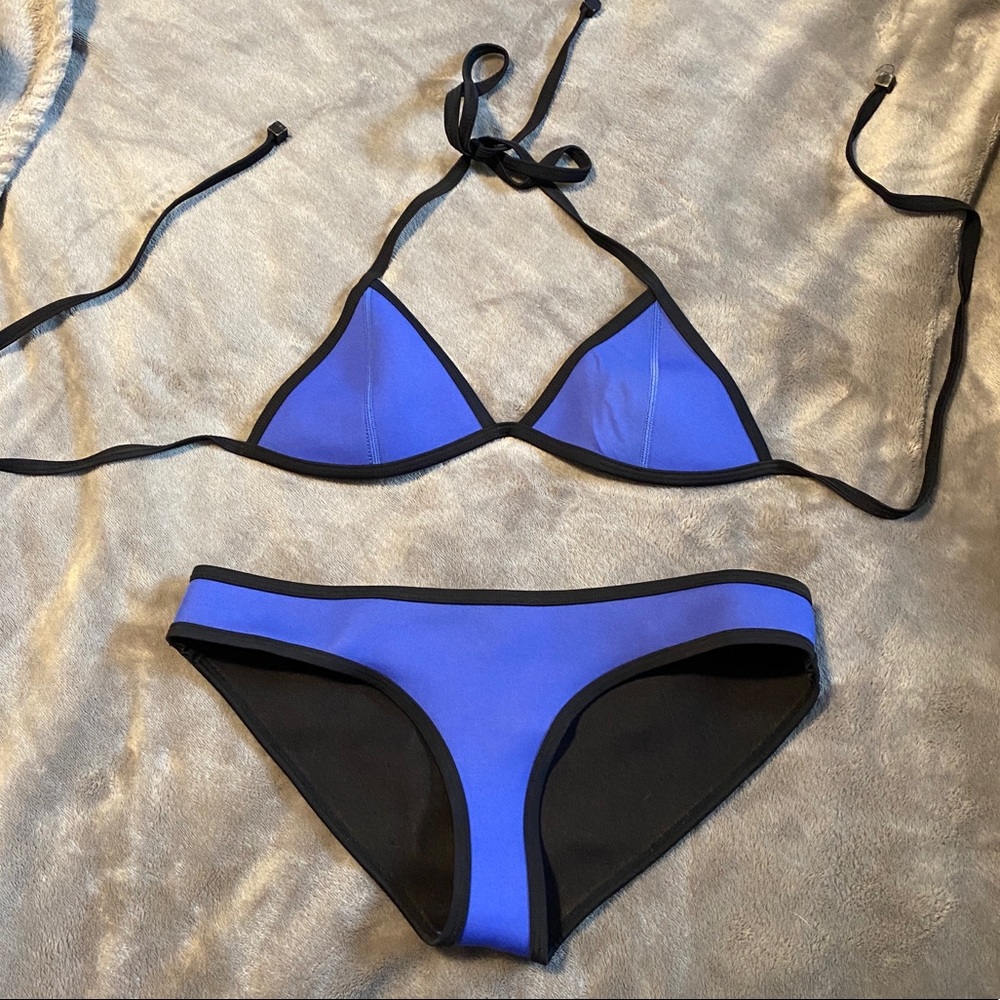 blue and black triangl top